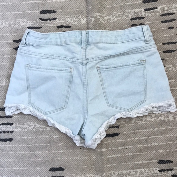 Forever 21 Laced Light Denim Shorts - Picture 2 of 5